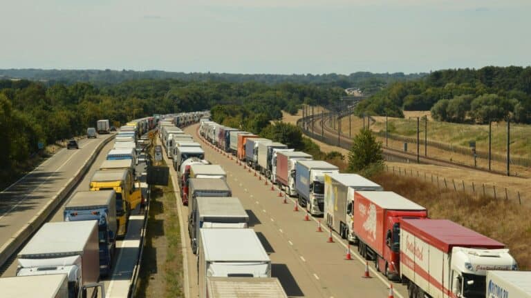 Wakacyjne zakazy ruchu 2025